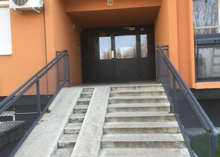 Nagyerdő Naplemente Apartman Debrecen